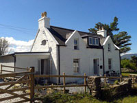 Oystercatchers Self Catering Cottage by the beach.